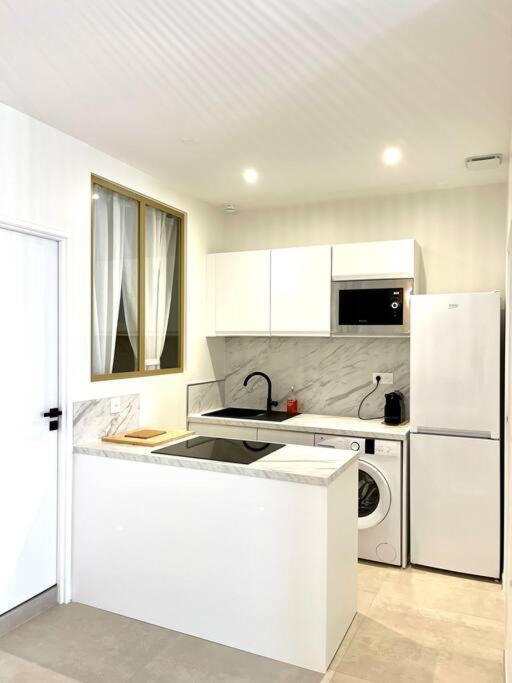 Appartement Moderne + Parking A 50M De La Mer La Ciotat Luaran gambar